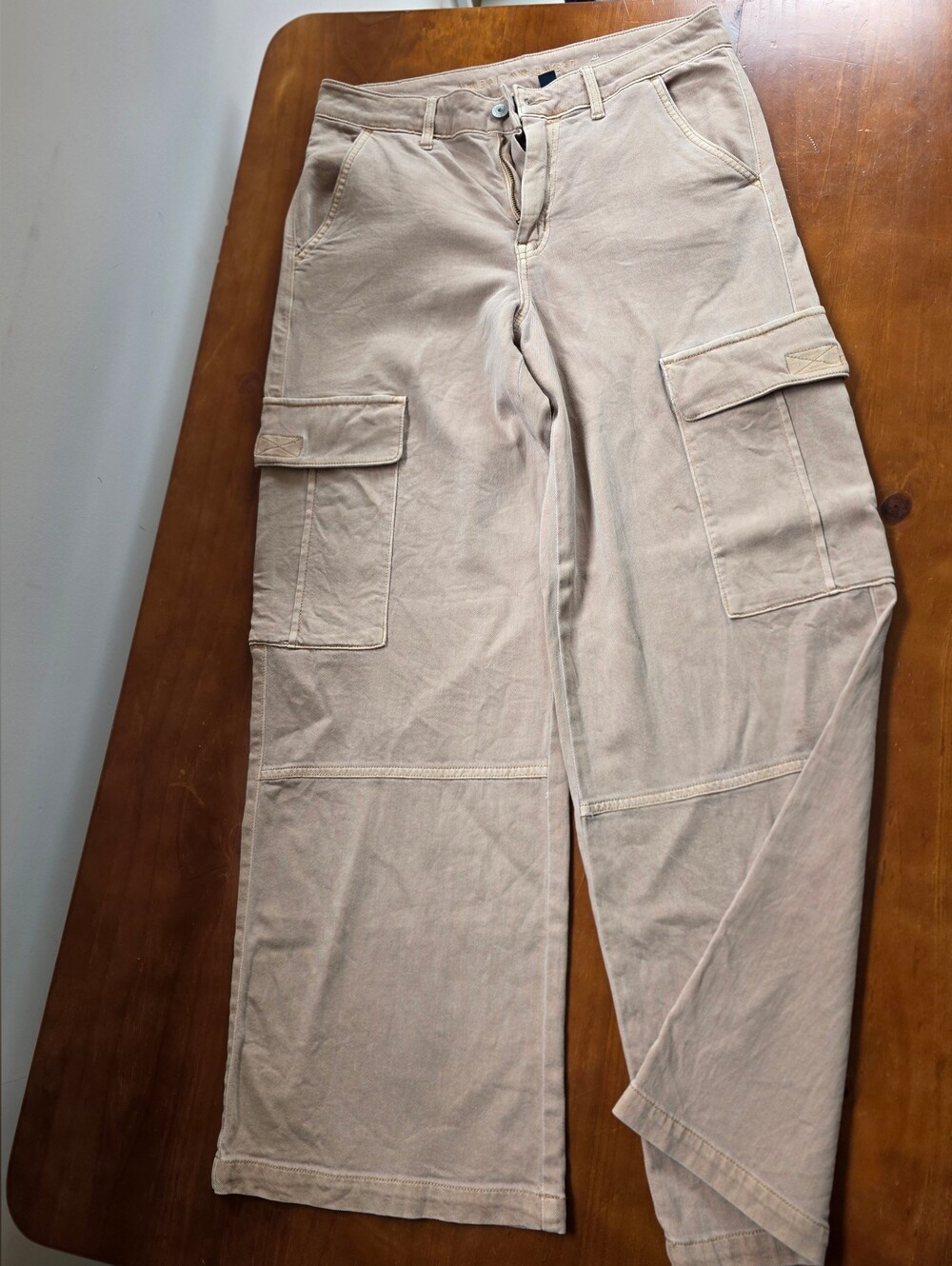 American Eagle Outfitters Beige Cargo Pants with Side Pockets